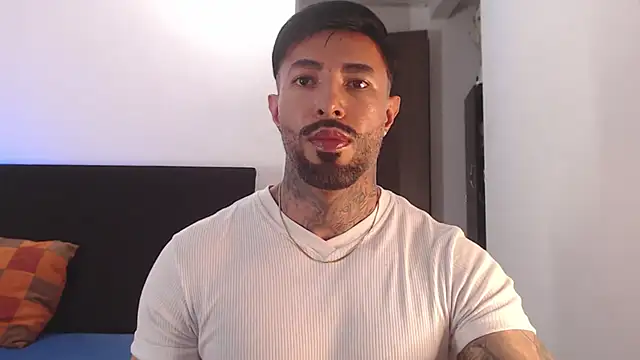 andrea de lucaa online show from July 23, 4:10 am