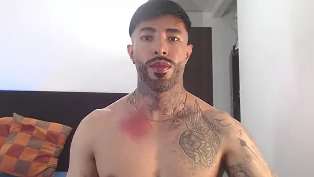 andrea de lucaa online show from July 28, 4:52 am