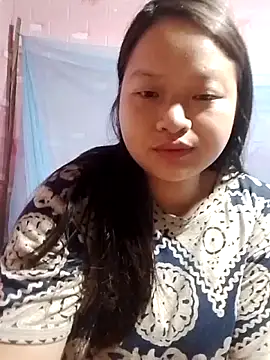 Snapshot of girl-babi chatting on July 10, 3:11 am girl-babi online show from July 10, 3:11 am