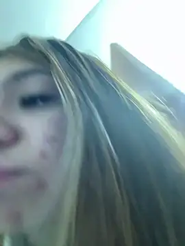 Snapshot of Isabella18_pink chatting on February 12, 11:27 am Isabella18 pink online show from February 12, 11:27 am