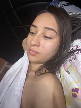 Snapshot of RAKEL37 chatting on May 28, 4:32 am RAKEL37 online show from May 28, 4:32 am