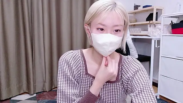 Nana  ch online show from February 19, 8:16 pm