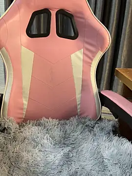 Snapshot of Orianna69 chatting on November 29, 12:41 pm Orianna69 online show from November 29, 12:41 pm