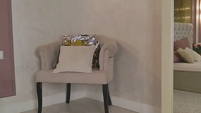 CaitlinSugar online show from May 18, 4:29 am