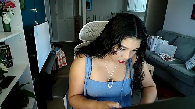 SHEILYN  online show from April 23, 5:08 am