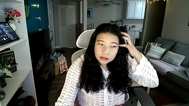 SHEILYN  online show from April 24, 5:43 am