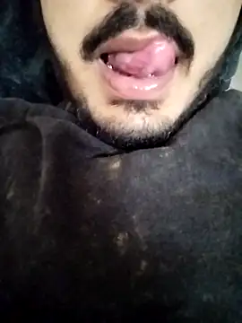 Snapshot of Hotyy_subhu chatting on October 22, 6:24 am Hotyy subhu online show from October 22, 6:24 am