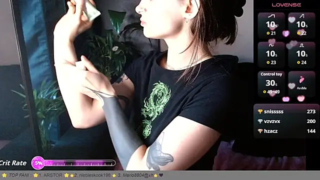   Leyla   online show from April 20, 6:09 pm