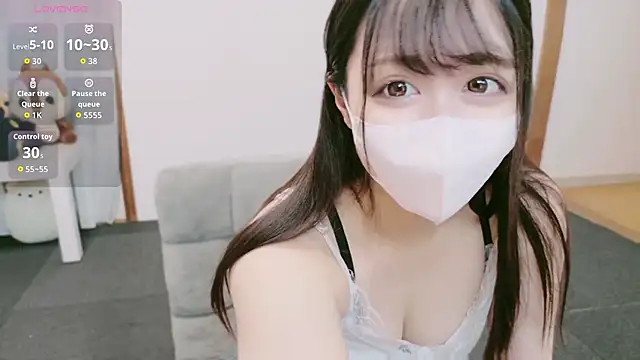 Snapshot of yuna_yyy chatting on October 17, 4:37 am yuna yyy online show from October 17, 4:37 am