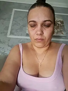 Snapshot of PalomaDesireee chatting on September 23, 6:16 am PalomaDesireee online show from September 23, 6:16 am