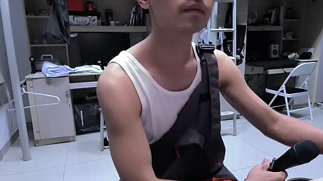 XTTX49 online show from October 4, 2:15 pm