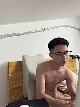 XTTX49 online show from March 22, 3:59 pm