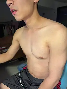 XTTX49 online show from April 19, 2:27 pm