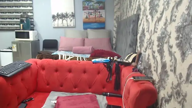 Snapshot of SweetPortableAmber chatting on June 8, 1:33 pm SweetPortableAmber online show from June 8, 1:33 pm