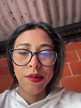 Emma  cumlovee online show from April 20, 11:57 am