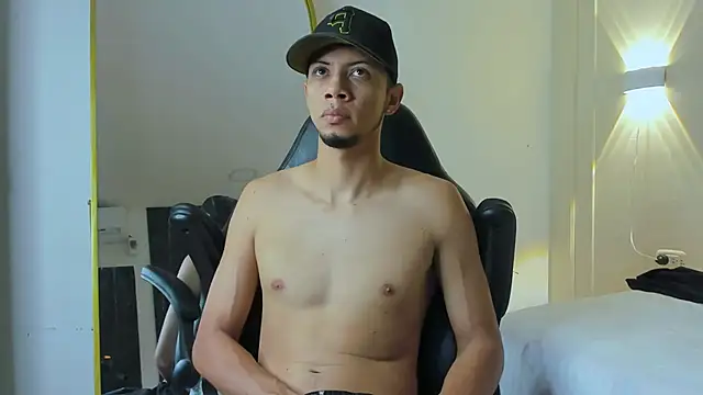 DustinandJordan online show from February 19, 3:46 am