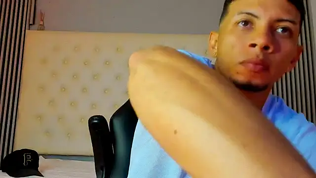 DustinandJordan online show from March 8, 1:14 am