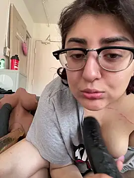 inked nekoo online show from April 22, 6:20 pm