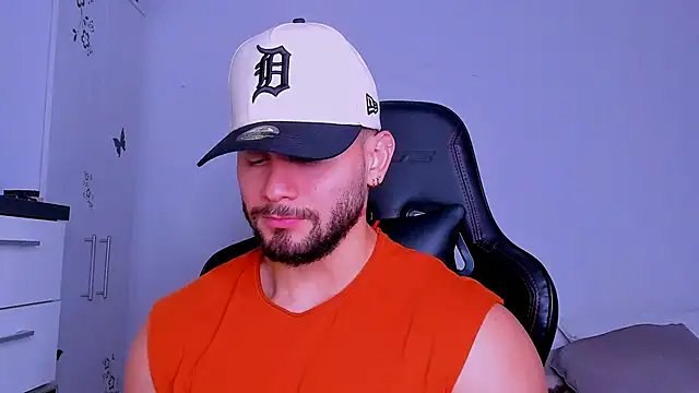 andrewcorey1 online show from September 23, 4:59 am