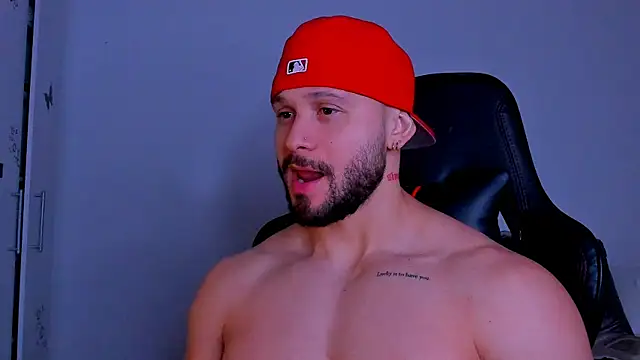 andrewcorey1 online show from September 26, 1:31 am