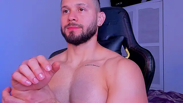 andrewcorey1 online show from October 3, 5:59 am