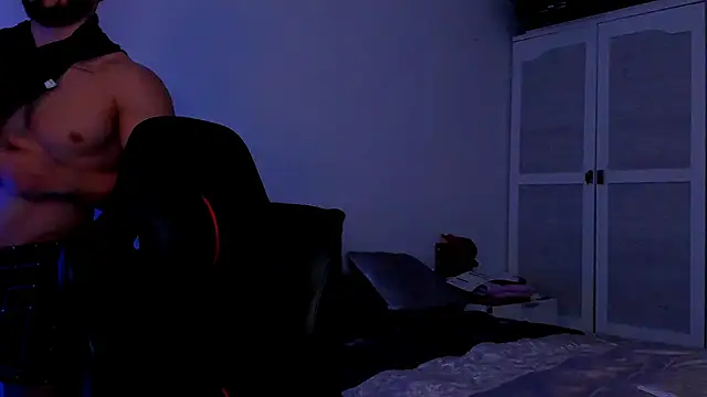 andrewcorey1 online show from October 8, 5:38 am