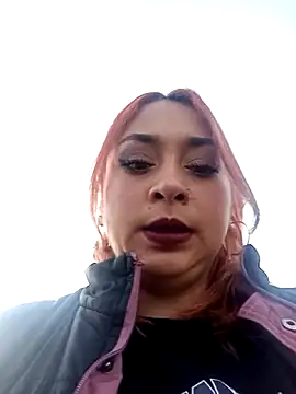 Snapshot of Mariana-94 chatting on November 10, 11:42 am Mariana-94 online show from November 10, 11:42 am