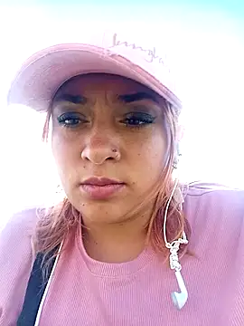 Snapshot of Mariana-94 chatting on December 3, 12:58 pm Mariana-94 online show from December 3, 12:58 pm