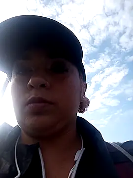 Snapshot of Mariana-94 chatting on December 5, 12:47 pm Mariana-94 online show from December 5, 12:47 pm