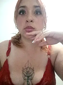 Snapshot of Mariana-94 chatting on December 18, 1:22 am Mariana-94 online show from December 18, 1:22 am