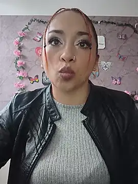 Snapshot of Mariana-94 chatting on June 1, 11:34 am Mariana-94 online show from June 1, 11:34 am