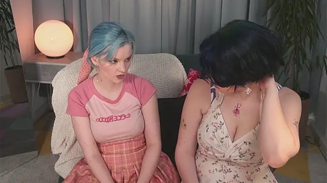 bluebeell online show from April 9, 2:11 pm