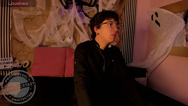 Desire Ecstasy online show from October 25, 12:45 pm