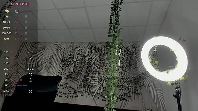 Kira Key online show from December 23, 1:47 am