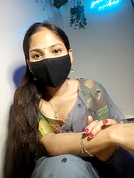 TheSassyGirl7 online show from September 13, 5:46 pm