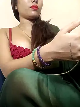 Snapshot of TheSassyGirl7 chatting on July 7, 8:13 pm TheSassyGirl7 online show from July 7, 8:13 pm