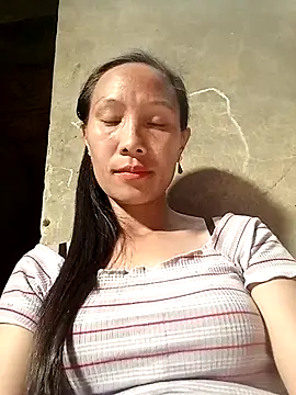 Snapshot of Lisa_pusy chatting on November 15, 2:42 am Lisa pusy online show from November 15, 2:42 am