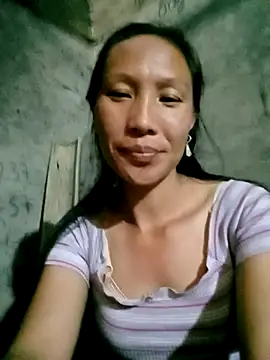 Snapshot of Lisa_pusy chatting on November 20, 4:23 am Lisa pusy online show from November 20, 4:23 am