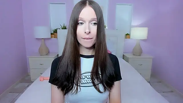 dark k1tty online show from April 8, 7:25 pm