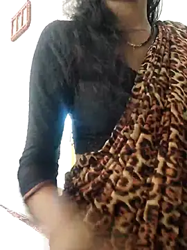 AnanyaKapoor89 online show from October 7, 7:27 am