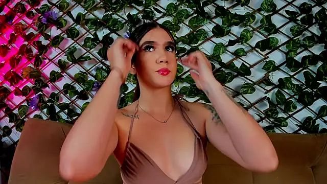 kloe bella online show from September 9, 12:59 pm