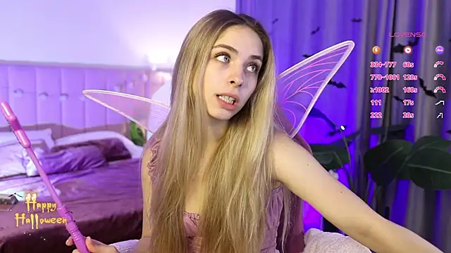 Snapshot of ShinyBarbie chatting on October 21, 7:31 am ShinyBarbie online show from October 21, 7:31 am