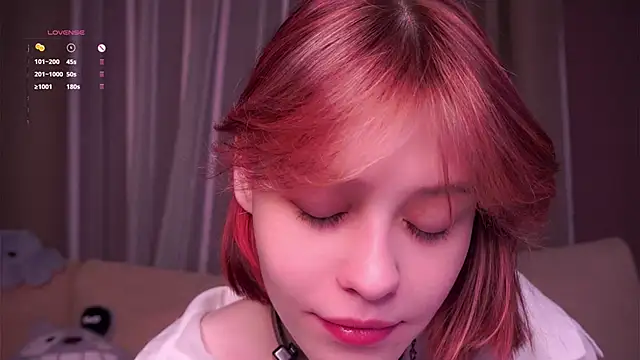 LurleneRamo online show from November 21, 1:15 am