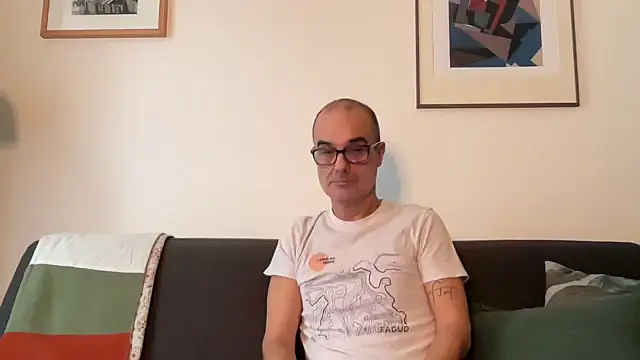 Snapshot of Milkywaymen chatting on November 27, 1:57 pm Milkywaymen online show from November 27, 1:57 pm