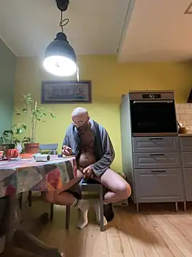 Snapshot of smint06 chatting on February 3, 3:17 pm smint06 online show from February 3, 3:17 pm