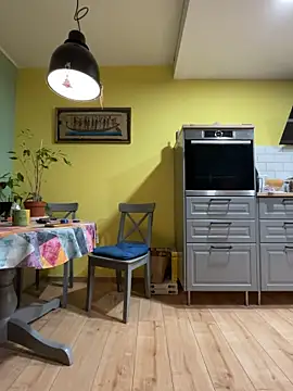 Snapshot of smint06 chatting on February 8, 8:23 pm smint06 online show from February 8, 8:23 pm