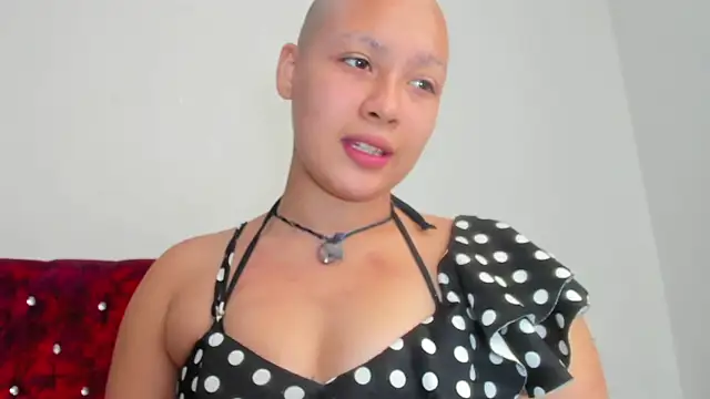 Snapshot of Cherry_vald chatting on October 18, 12:50 pm Cherry vald online show from October 18, 12:50 pm