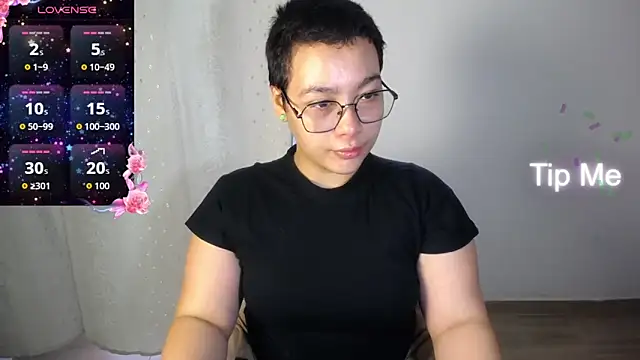Snapshot of Cherry_vald chatting on July 7, 11:25 am Cherry vald online show from July 7, 11:25 am