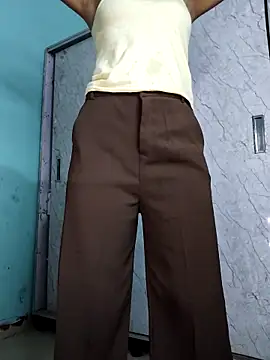 Snapshot of Nisha_cam12 chatting on October 6, 5:10 pm Nisha cam12 online show from October 6, 5:10 pm