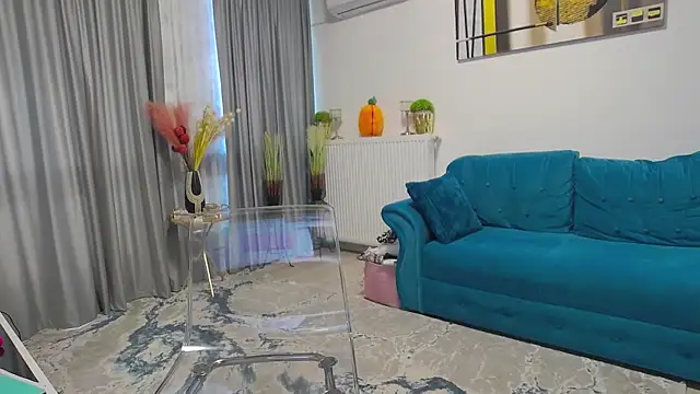 ScarletTemptations online show from September 18, 4:58 am